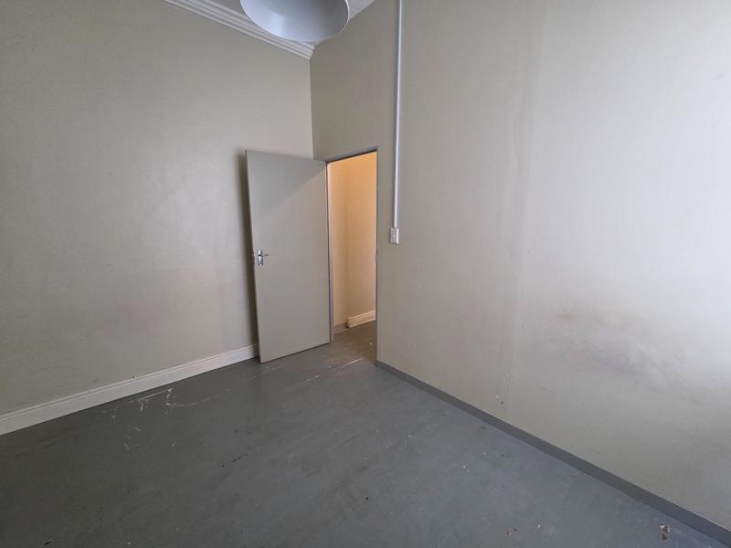 2 Bedroom Property for Sale in Woodstock Western Cape